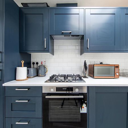 Cosy 1 Bed Apartment With Free Parking Close To Underground Station Zone 2 For Quick Access To Central London Up To 5 Guests Exterior foto
