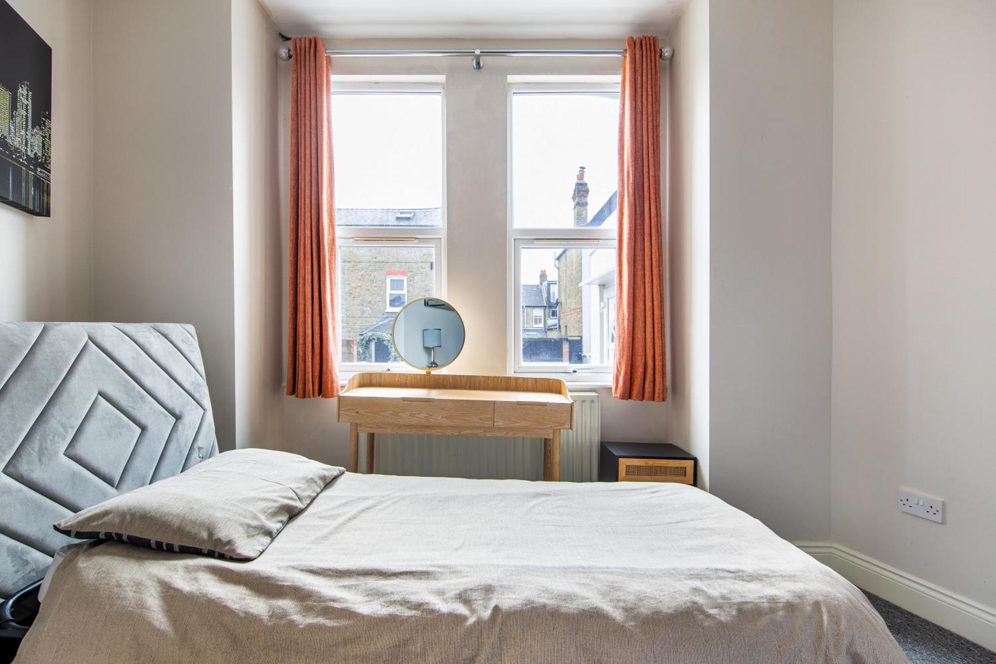 Cosy 1 Bed Apartment With Free Parking Close To Underground Station Zone 2 For Quick Access To Central London Up To 5 Guests Exterior foto