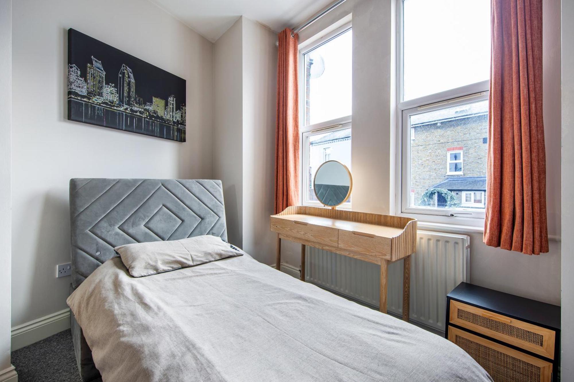 Cosy 1 Bed Apartment With Free Parking Close To Underground Station Zone 2 For Quick Access To Central London Up To 5 Guests Exterior foto