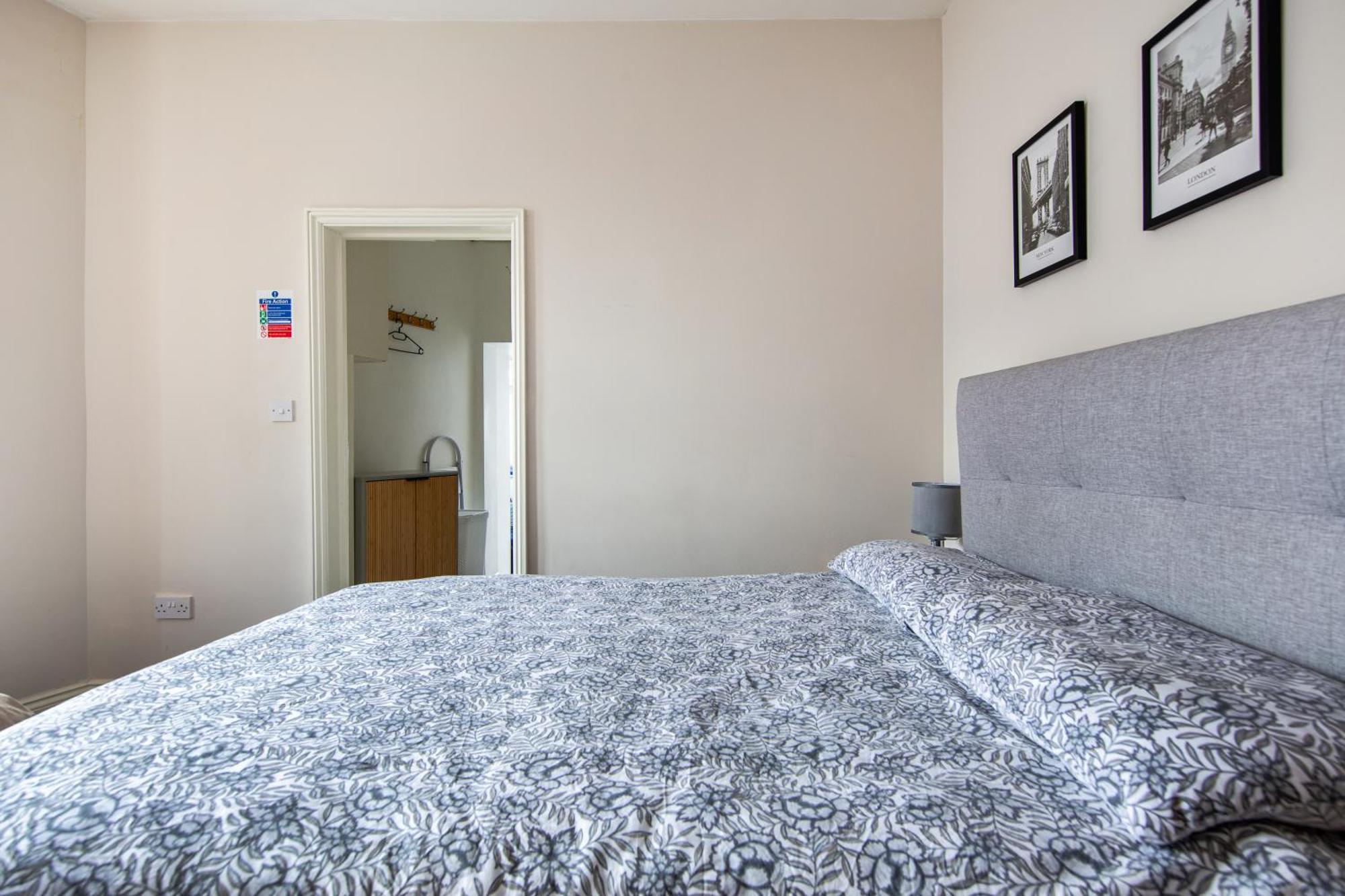 Cosy 1 Bed Apartment With Free Parking Close To Underground Station Zone 2 For Quick Access To Central London Up To 5 Guests Exterior foto
